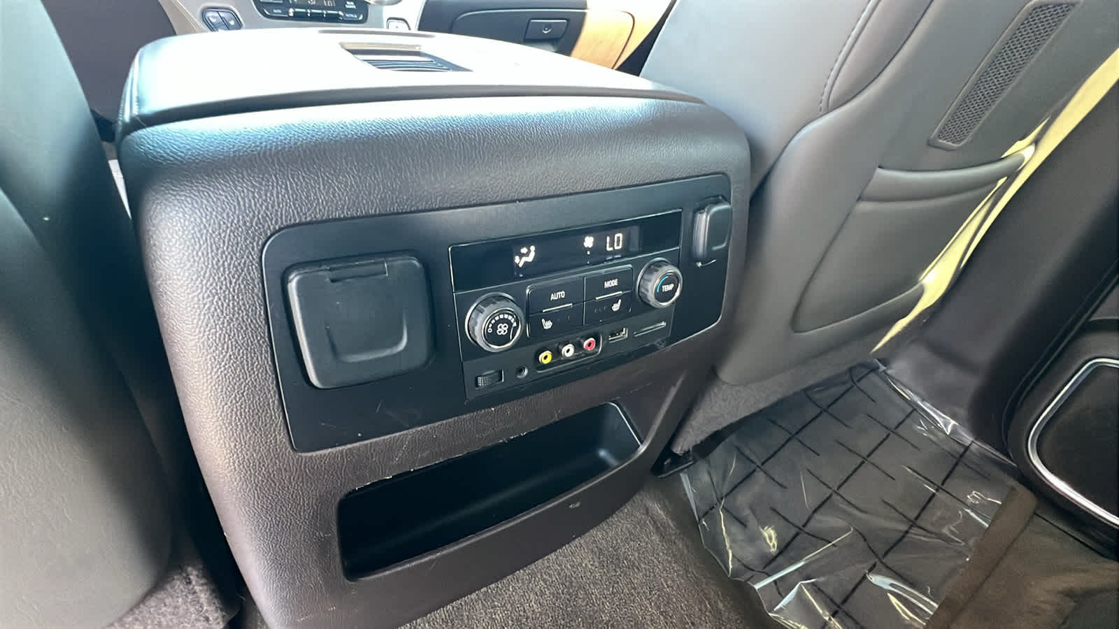 used 2016 GMC Yukon car, priced at $22,995
