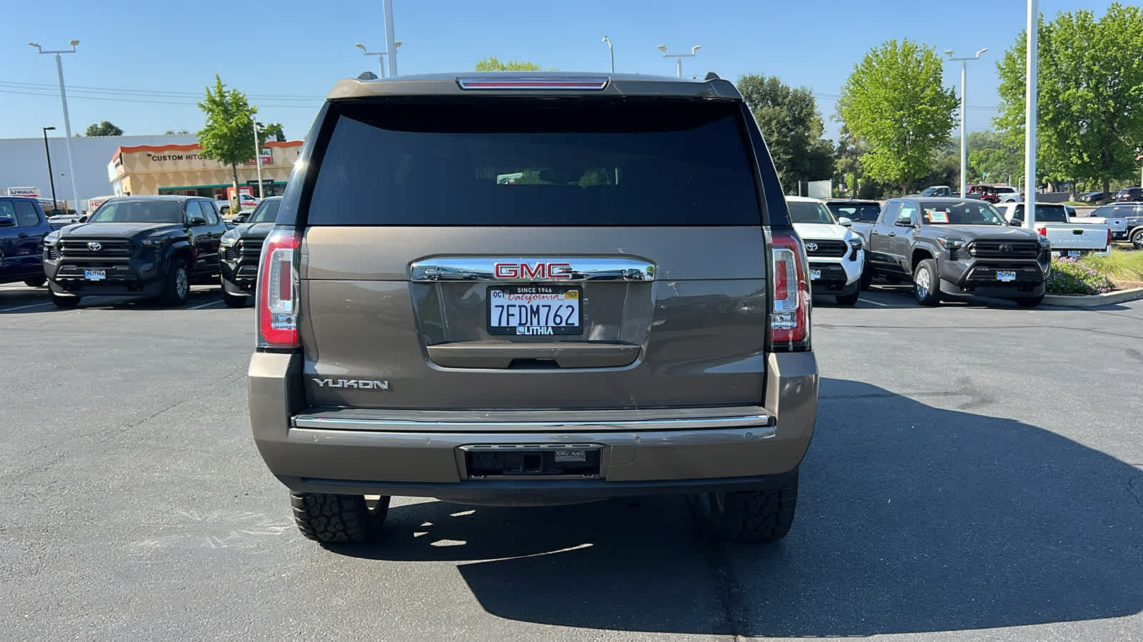used 2016 GMC Yukon car, priced at $22,995