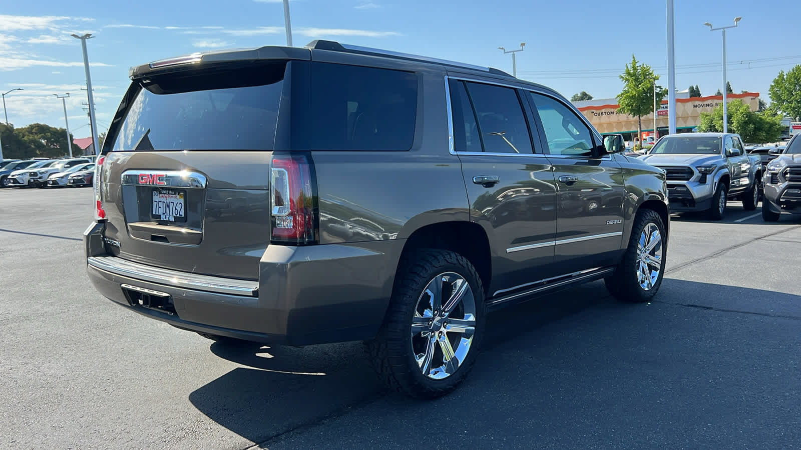 used 2016 GMC Yukon car, priced at $22,995