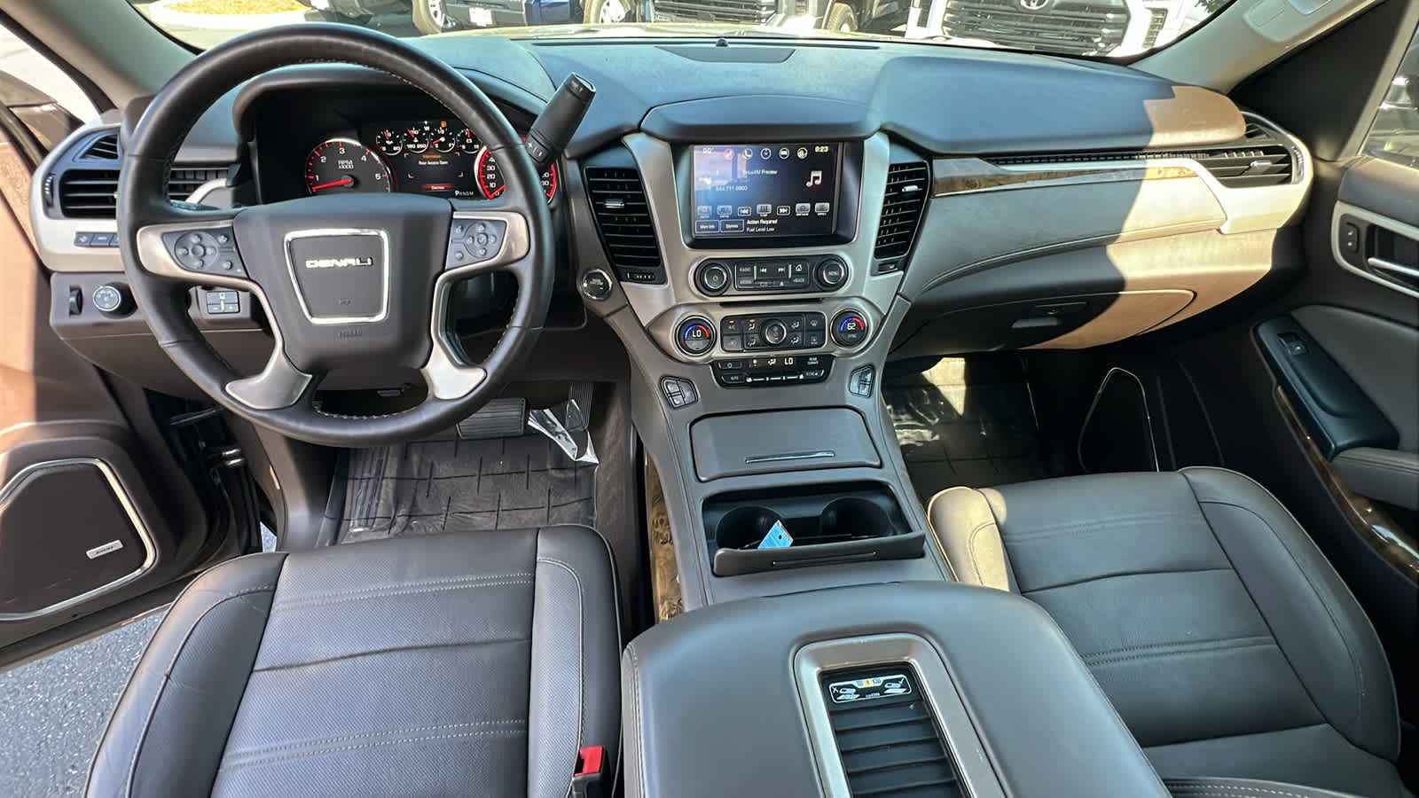 used 2016 GMC Yukon car, priced at $22,995