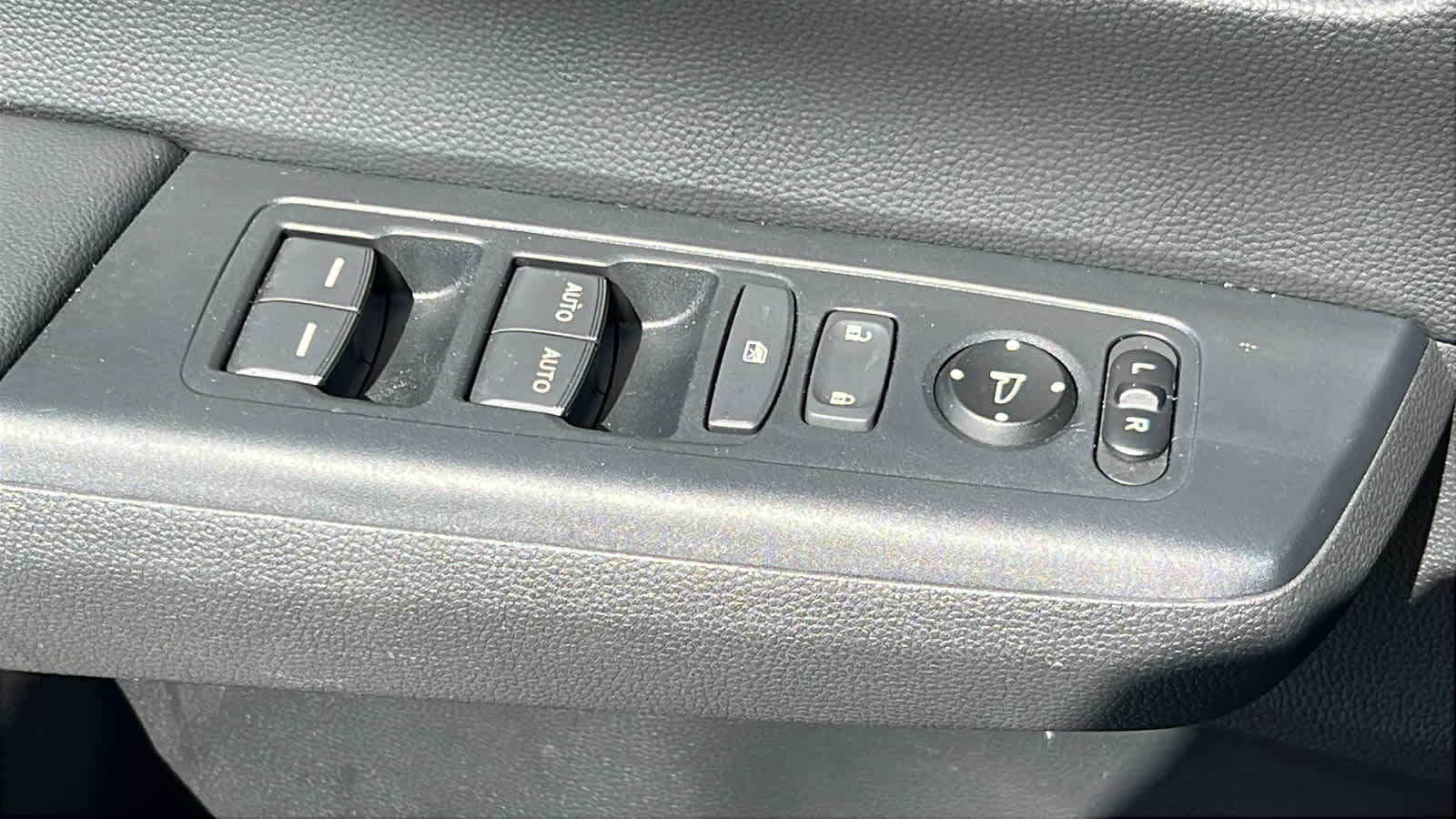 used 2023 Honda CR-V Hybrid car, priced at $32,123