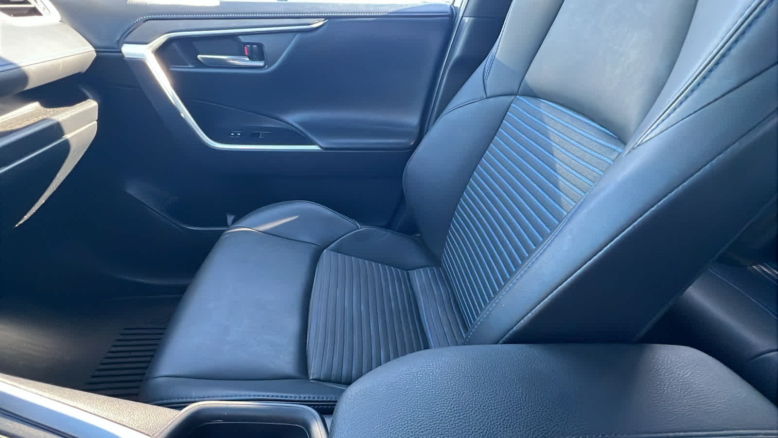 used 2021 Toyota RAV4 car, priced at $32,495