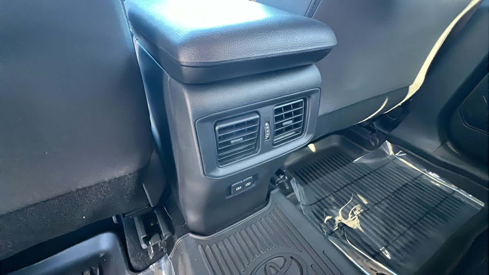 used 2022 Toyota RAV4 car, priced at $31,995