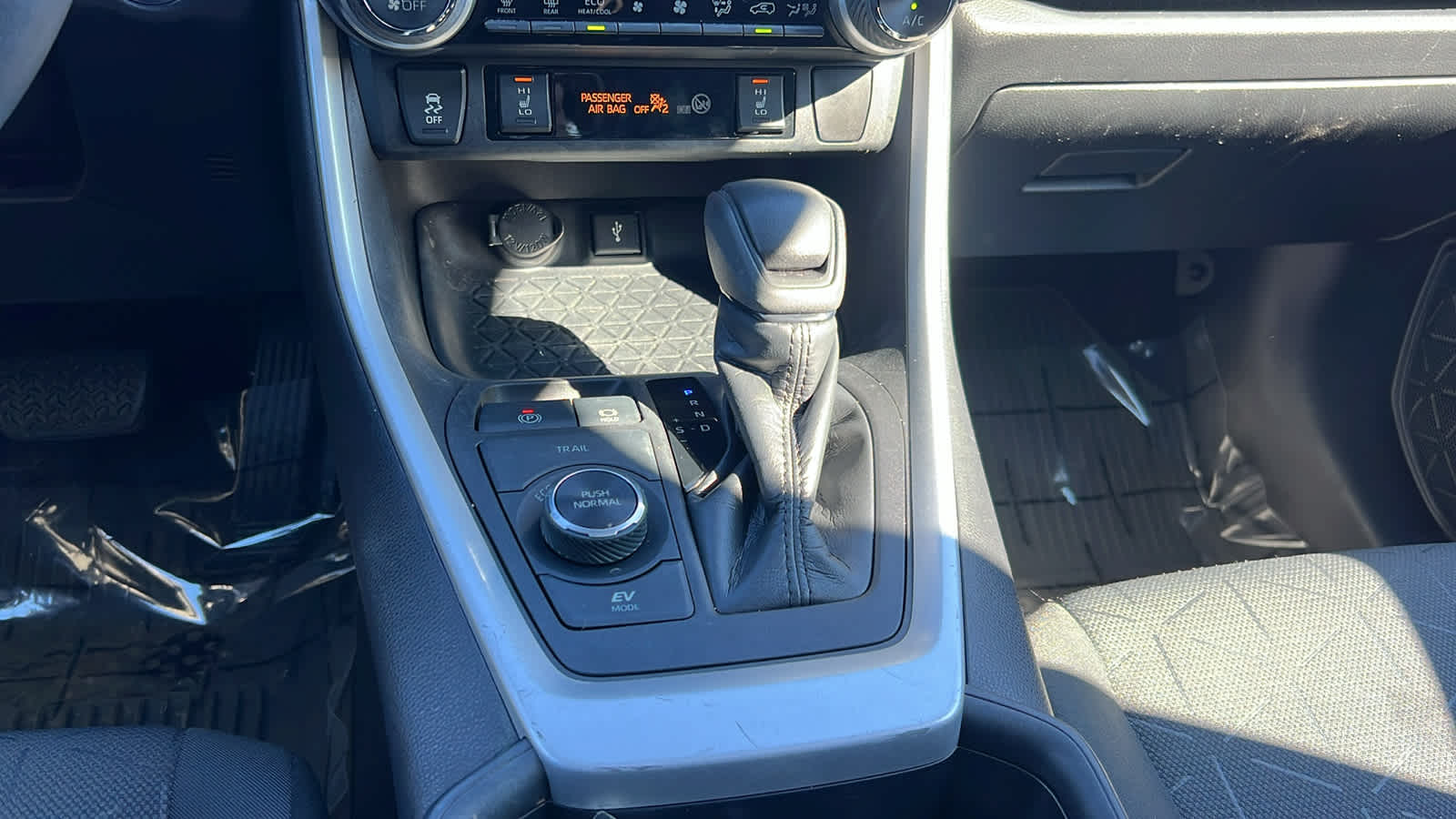 used 2021 Toyota RAV4 car, priced at $26,495