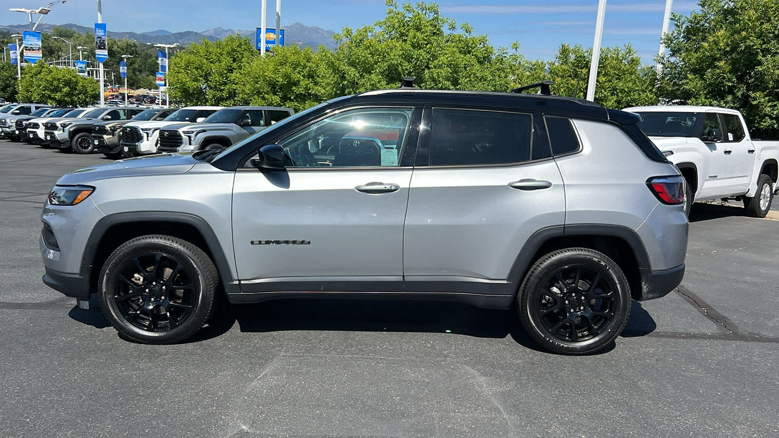 used 2022 Jeep Compass car, priced at $23,495