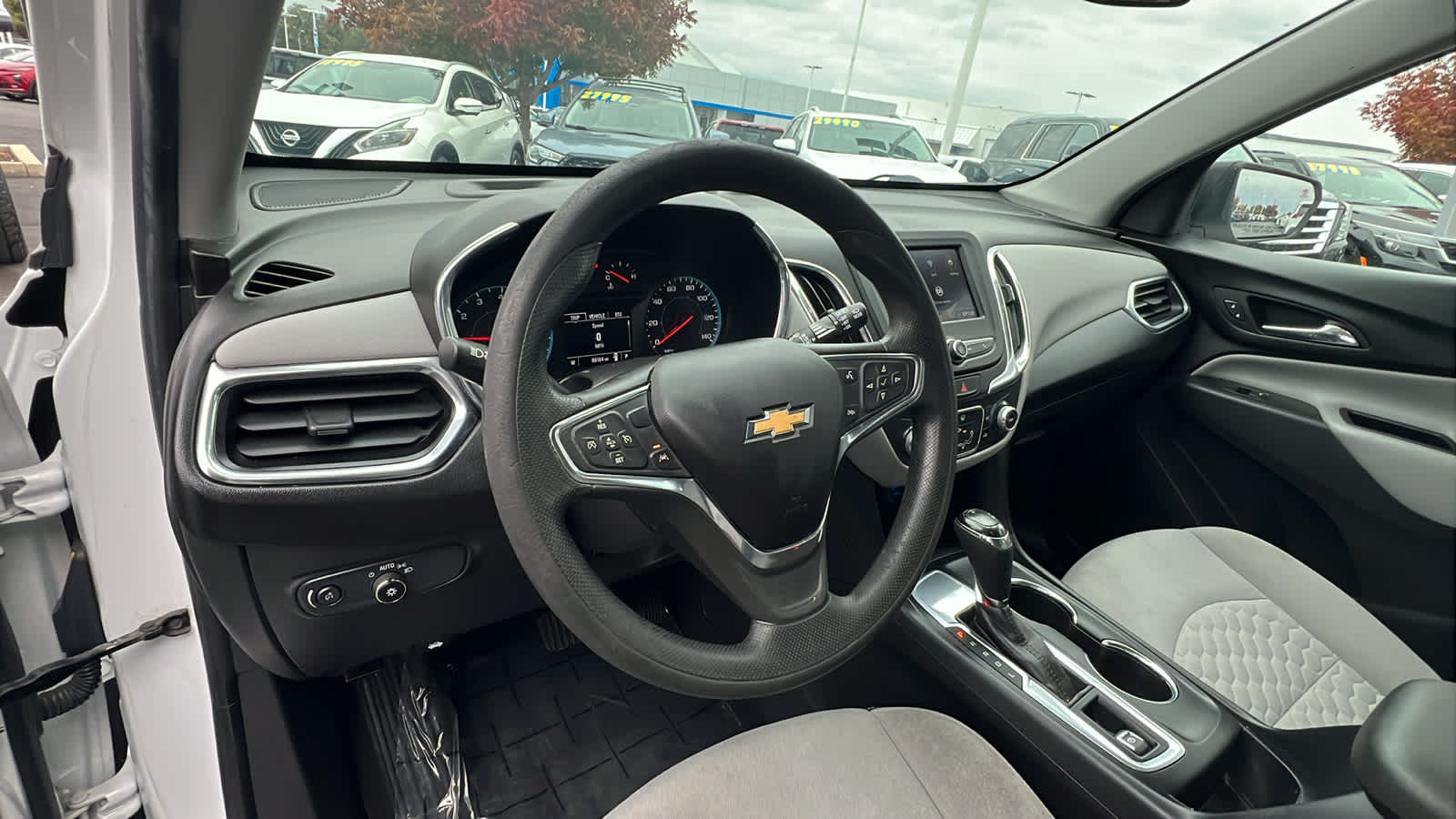 used 2021 Chevrolet Equinox car, priced at $17,995