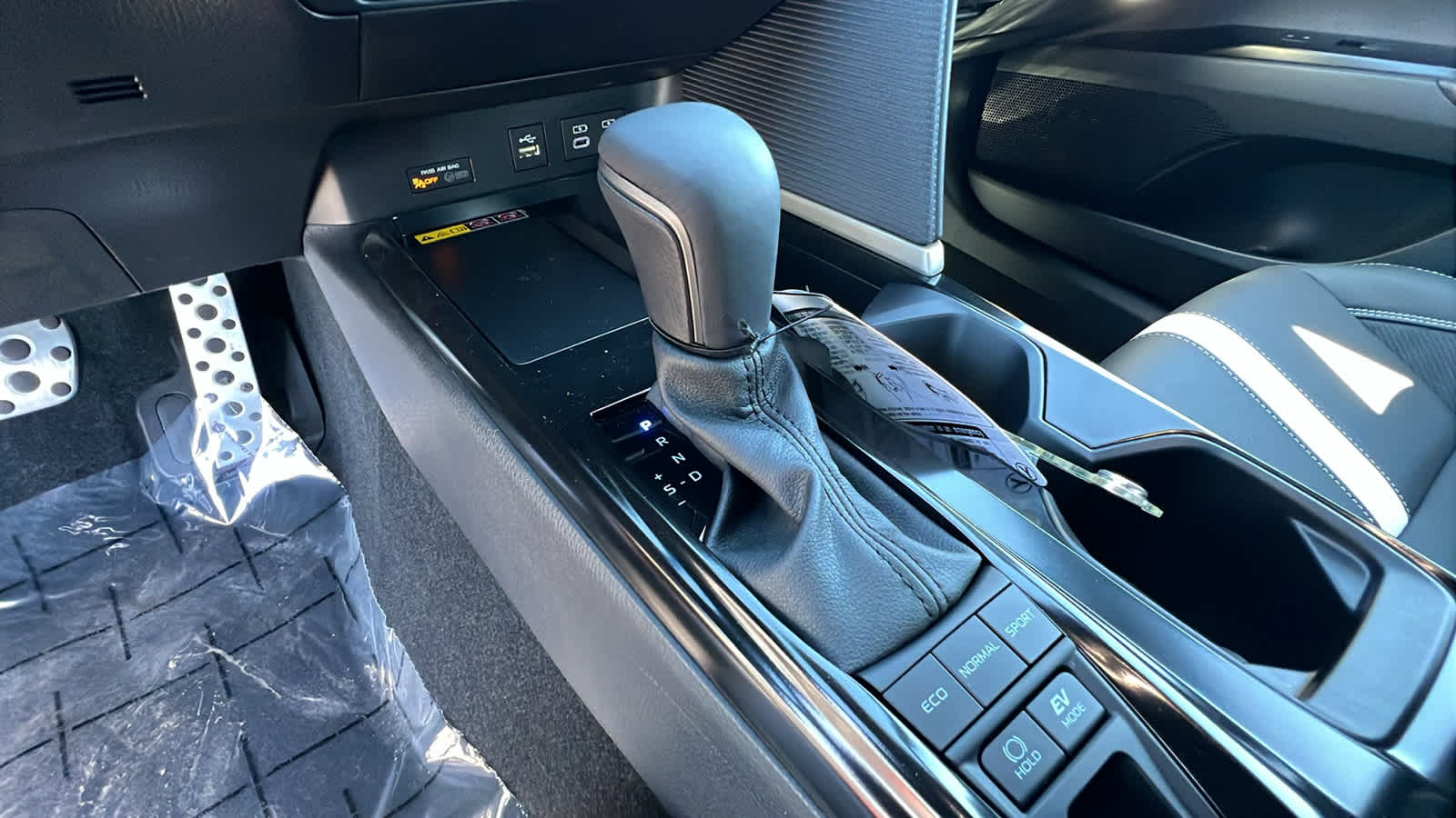 new 2025 Toyota Camry car, priced at $33,098
