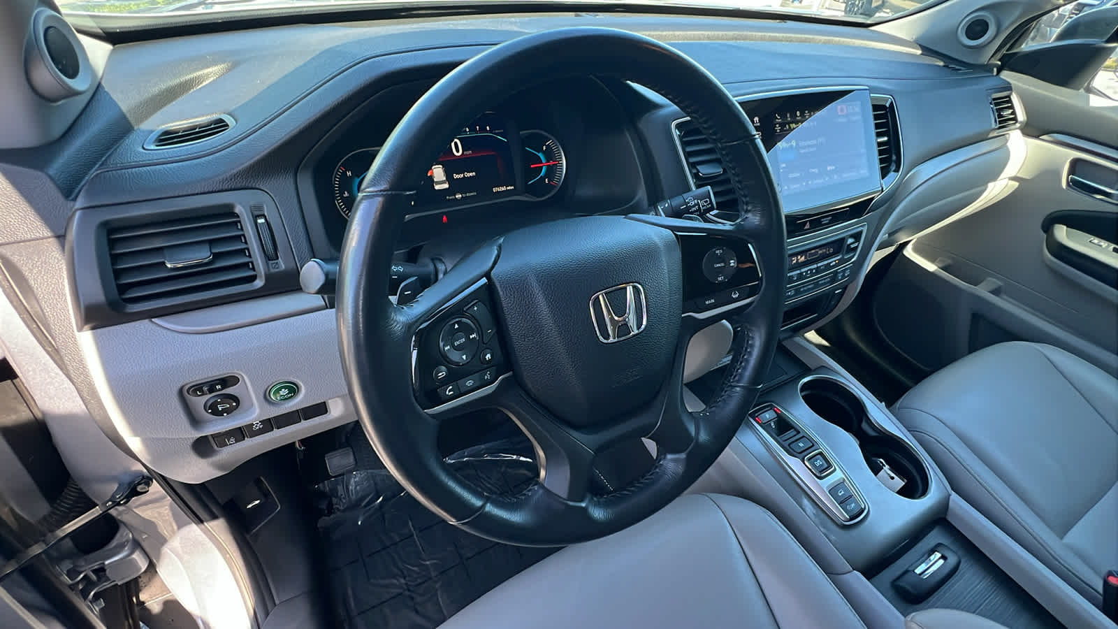 used 2021 Honda Pilot car, priced at $28,495