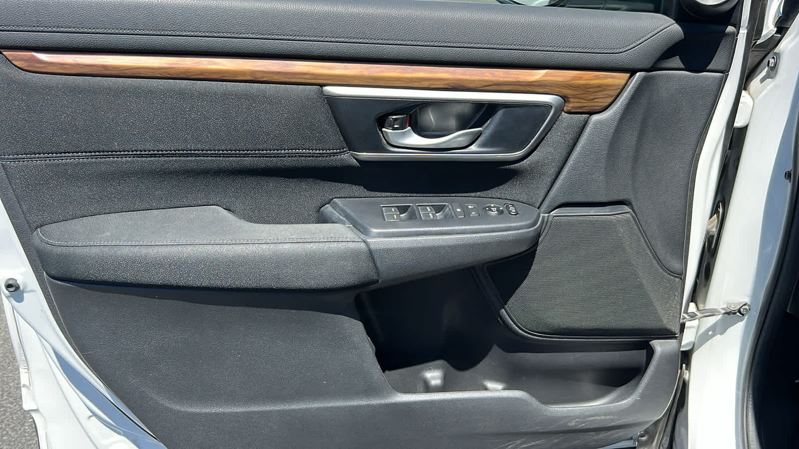 used 2019 Honda CR-V car, priced at $19,495