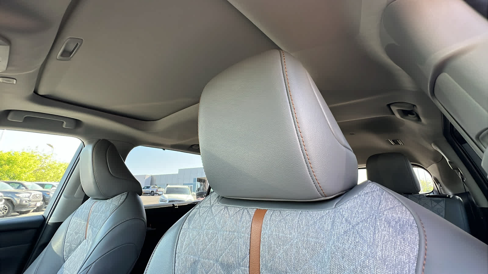 used 2023 Toyota Highlander car, priced at $43,995