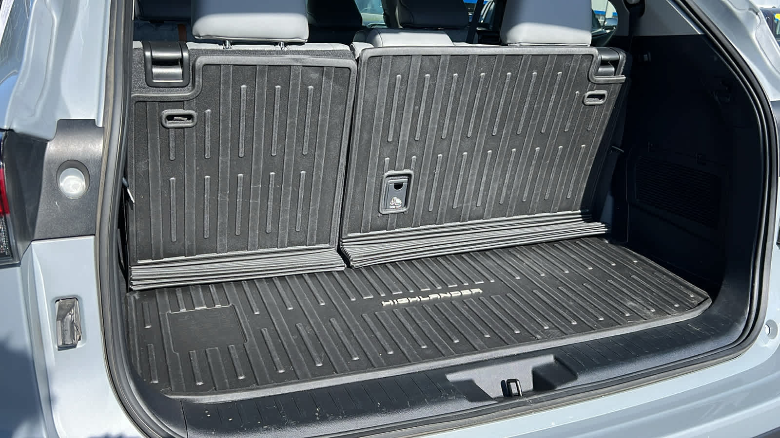 used 2023 Toyota Highlander car, priced at $43,995
