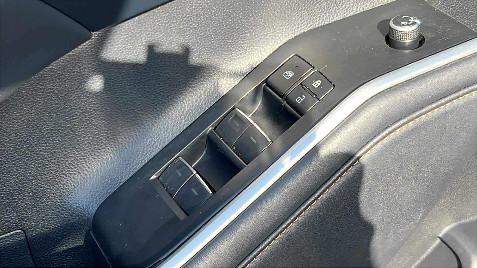 used 2023 Toyota Highlander car, priced at $43,995
