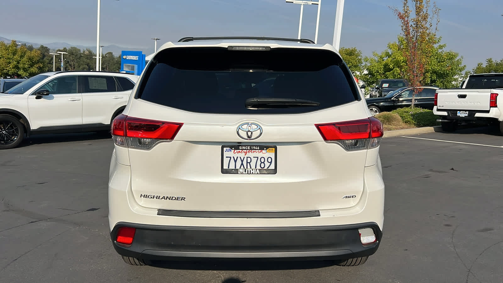 used 2017 Toyota Highlander car, priced at $20,495