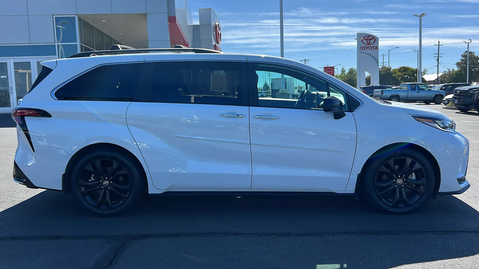 used 2023 Toyota Sienna car, priced at $46,495