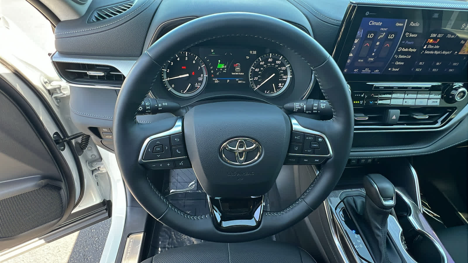 used 2021 Toyota Highlander car, priced at $44,995