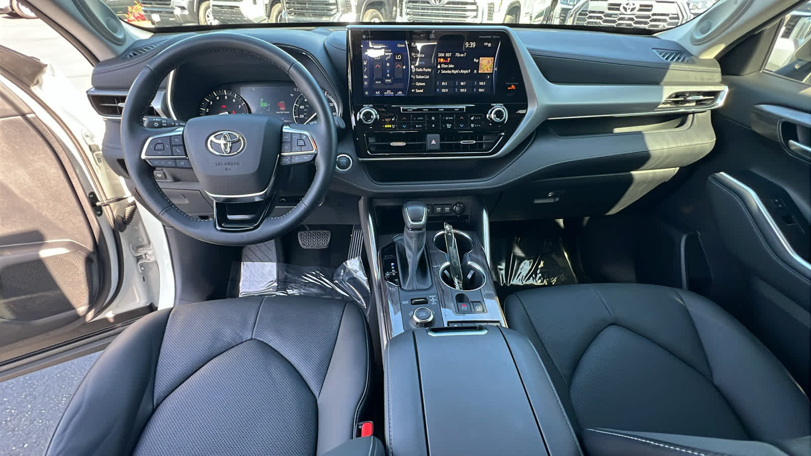 used 2021 Toyota Highlander car, priced at $44,995