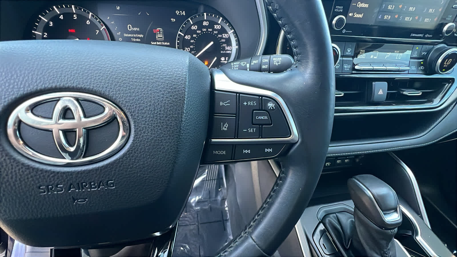 used 2021 Toyota Highlander car, priced at $36,995