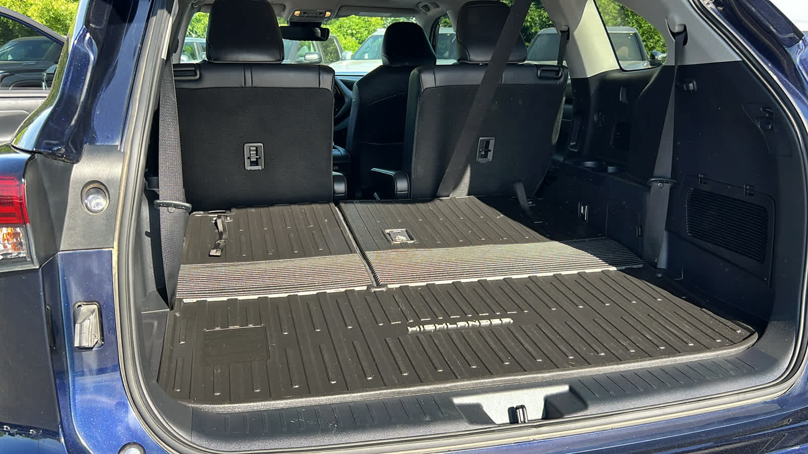 used 2021 Toyota Highlander car, priced at $36,995