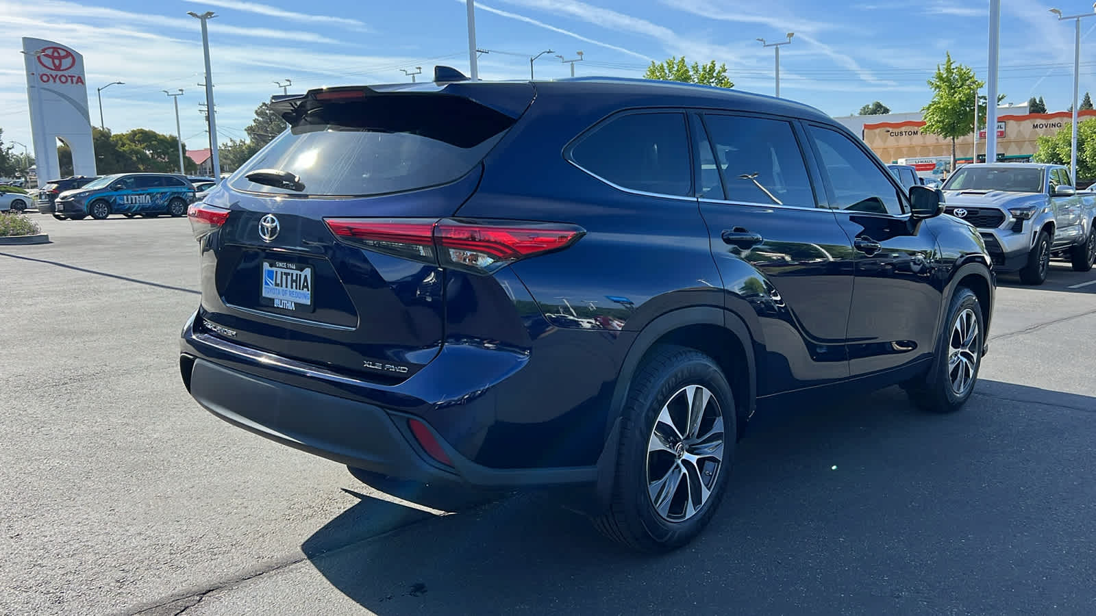 used 2021 Toyota Highlander car, priced at $36,995