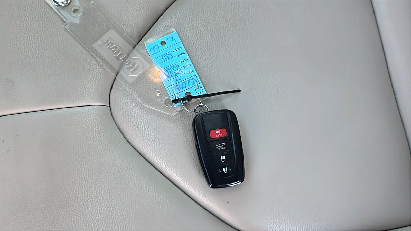 used 2022 Toyota Highlander car, priced at $39,995
