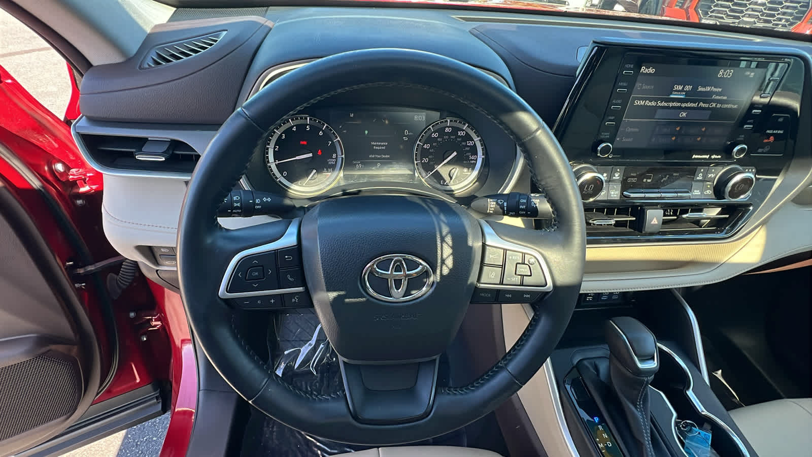 used 2022 Toyota Highlander car, priced at $39,995