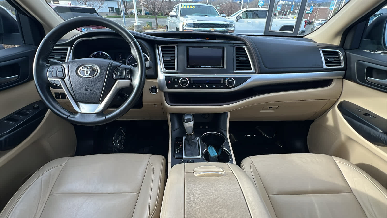 used 2014 Toyota Highlander car, priced at $16,495