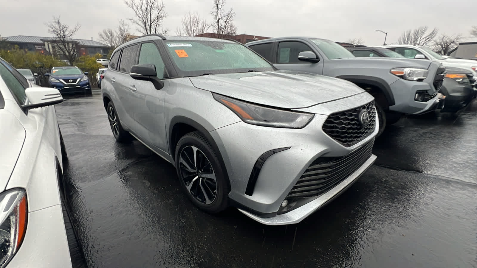 used 2021 Toyota Highlander car, priced at $35,995