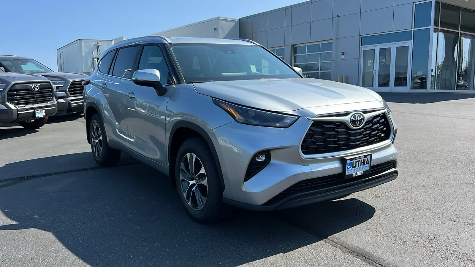 new 2025 Toyota Highlander car, priced at $47,223