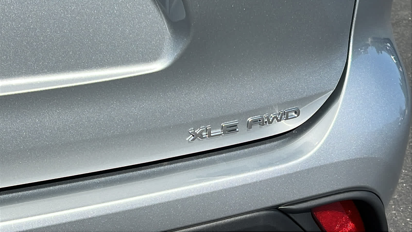 new 2025 Toyota Highlander car, priced at $47,223