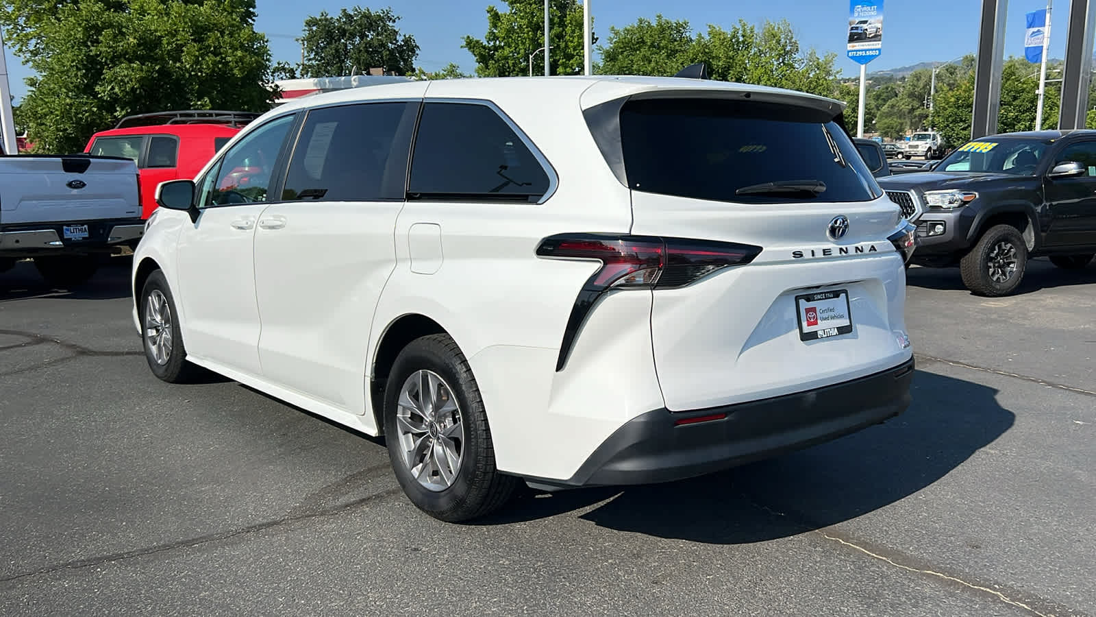 used 2023 Toyota Sienna car, priced at $39,495