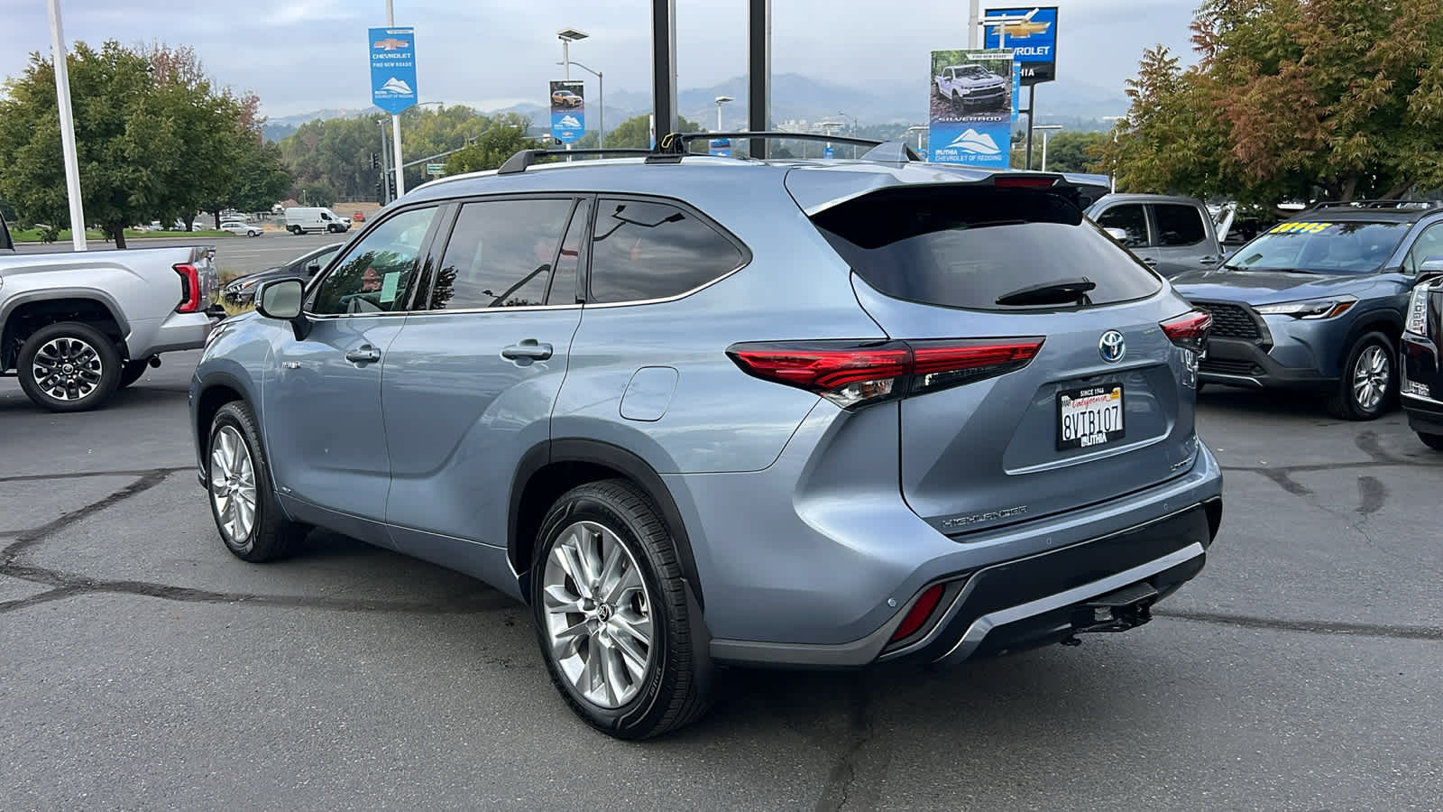 used 2021 Toyota Highlander car, priced at $39,995