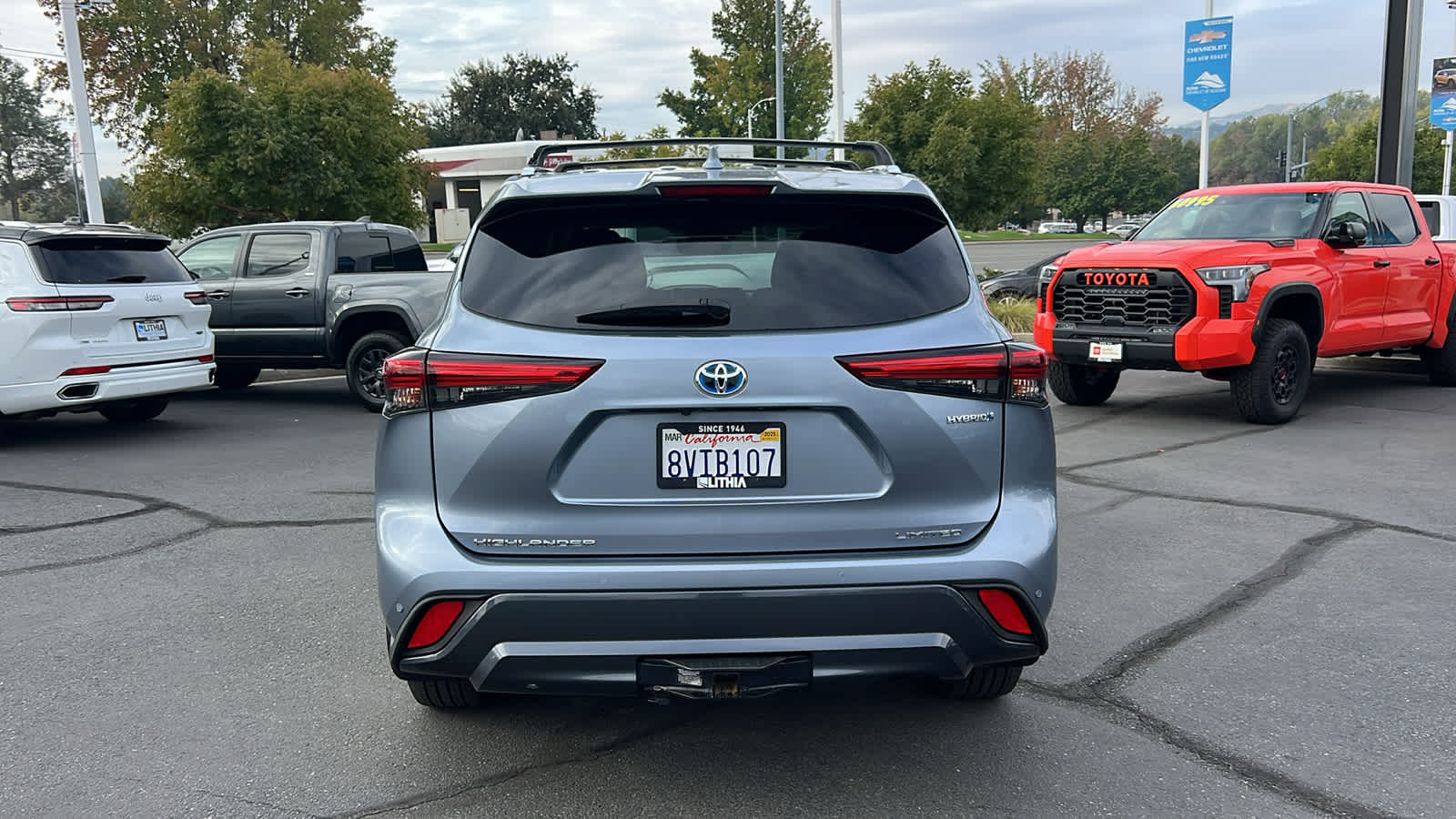 used 2021 Toyota Highlander car, priced at $39,995