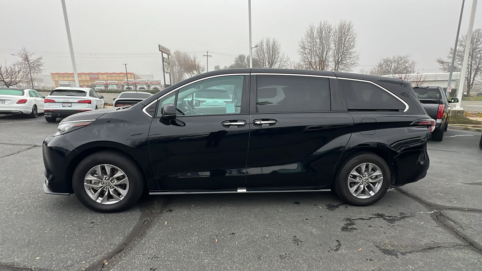 used 2023 Toyota Sienna car, priced at $44,495