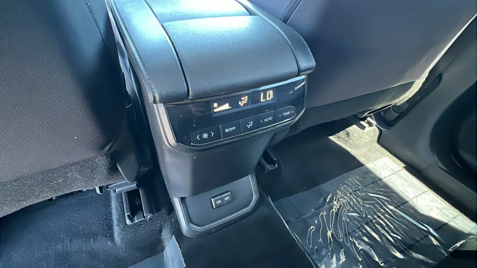 used 2022 Toyota Highlander car, priced at $33,995