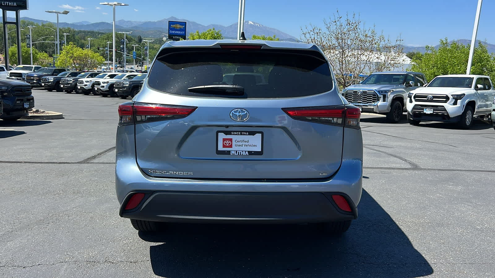 used 2022 Toyota Highlander car, priced at $33,995