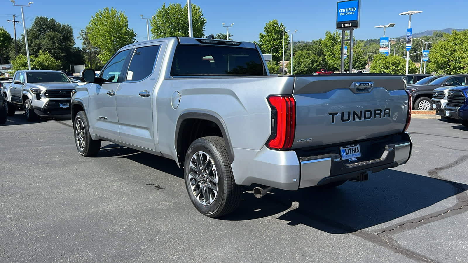 new 2025 Toyota Tundra car