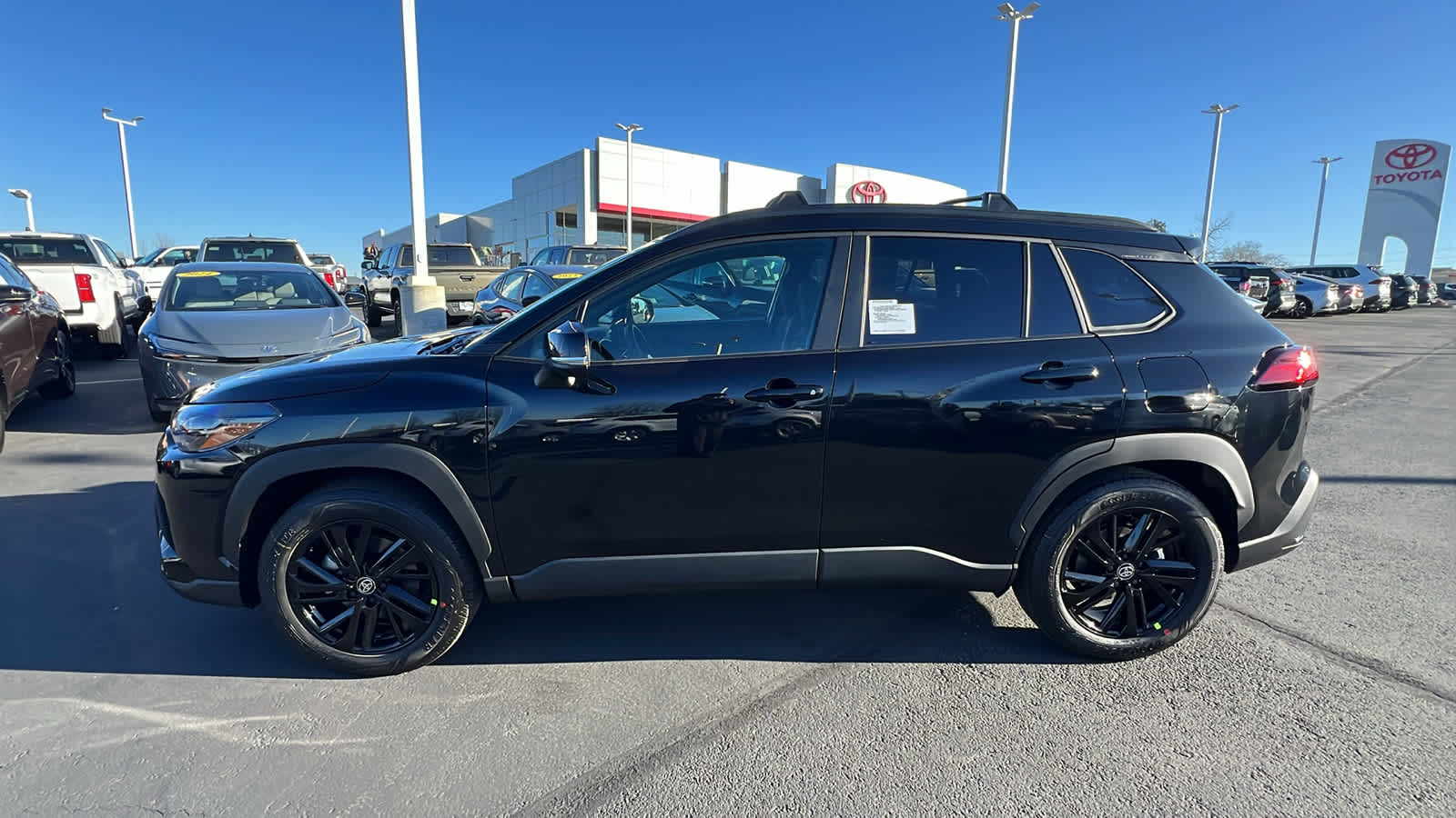 new 2025 Toyota Corolla Cross car, priced at $32,289