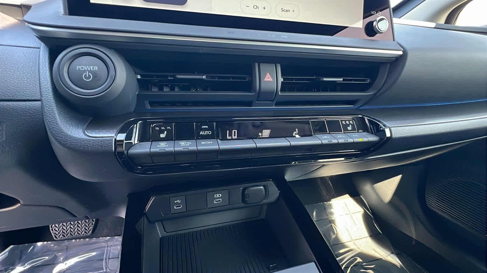 new 2025 Toyota Prius car, priced at $36,104
