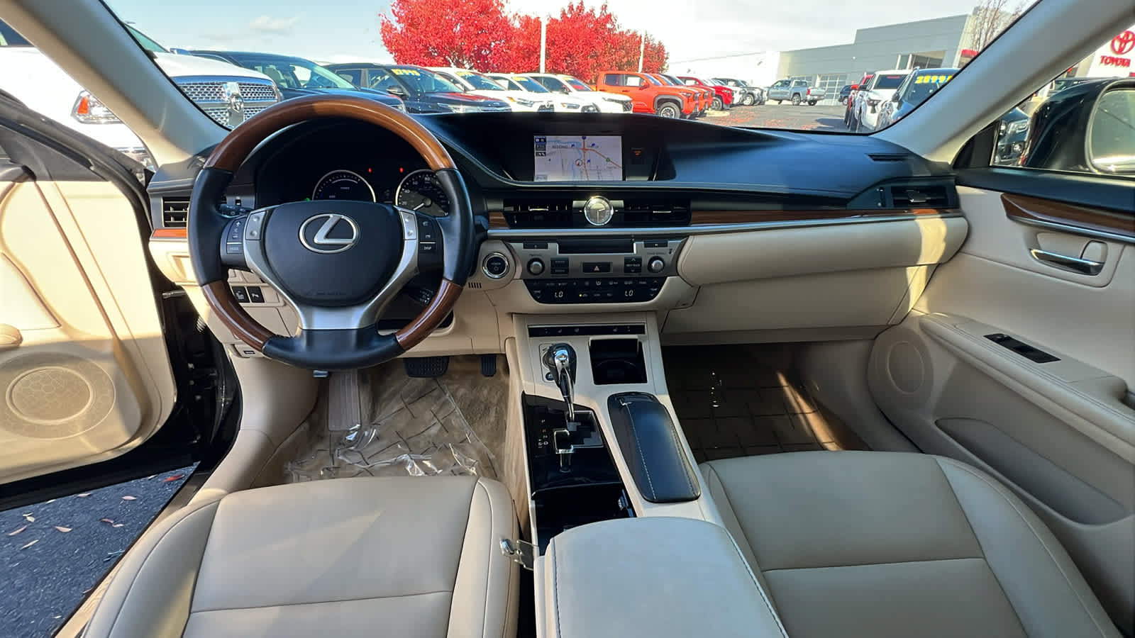 used 2013 Lexus ES 300h car, priced at $15,995