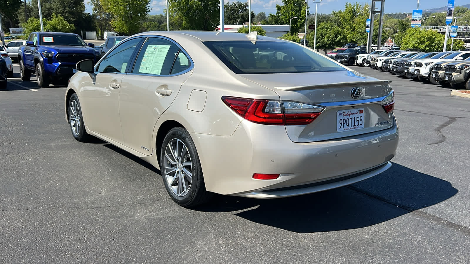 used 2016 Lexus ES 300h car, priced at $21,995