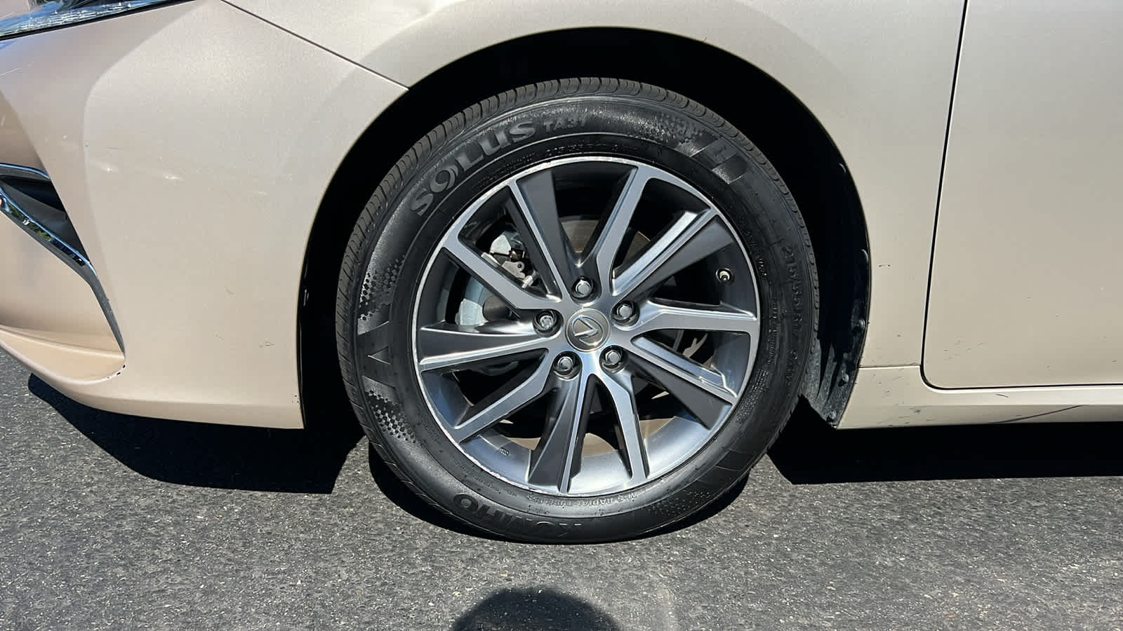 used 2016 Lexus ES 300h car, priced at $21,995