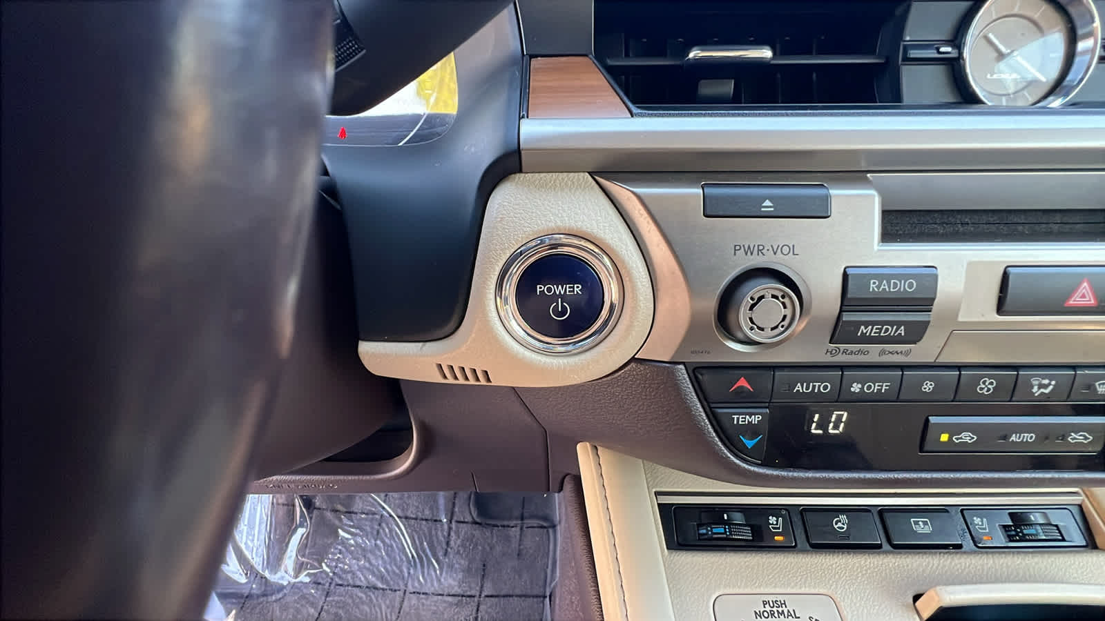 used 2016 Lexus ES 300h car, priced at $21,995