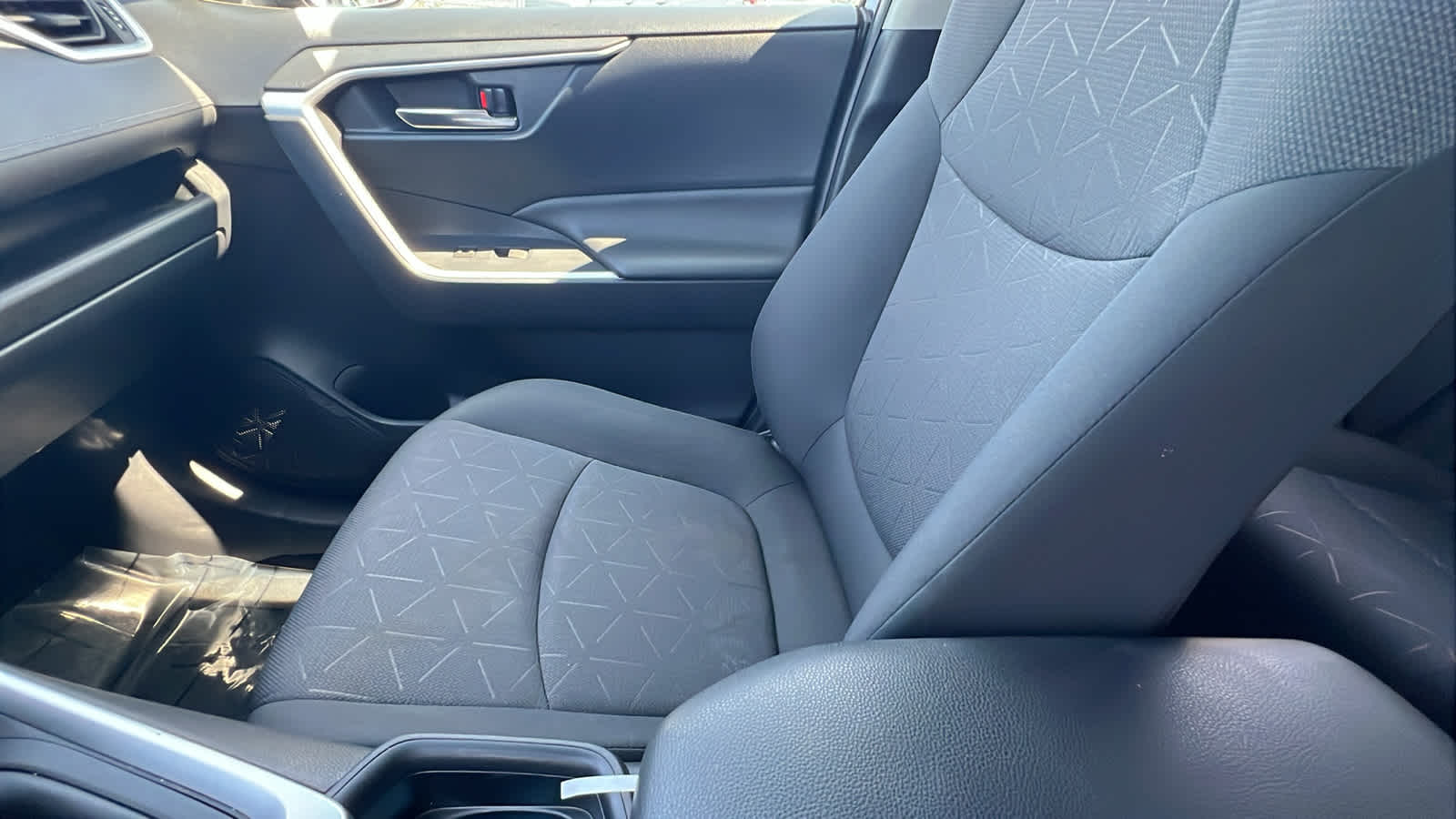 used 2019 Toyota RAV4 car, priced at $25,495