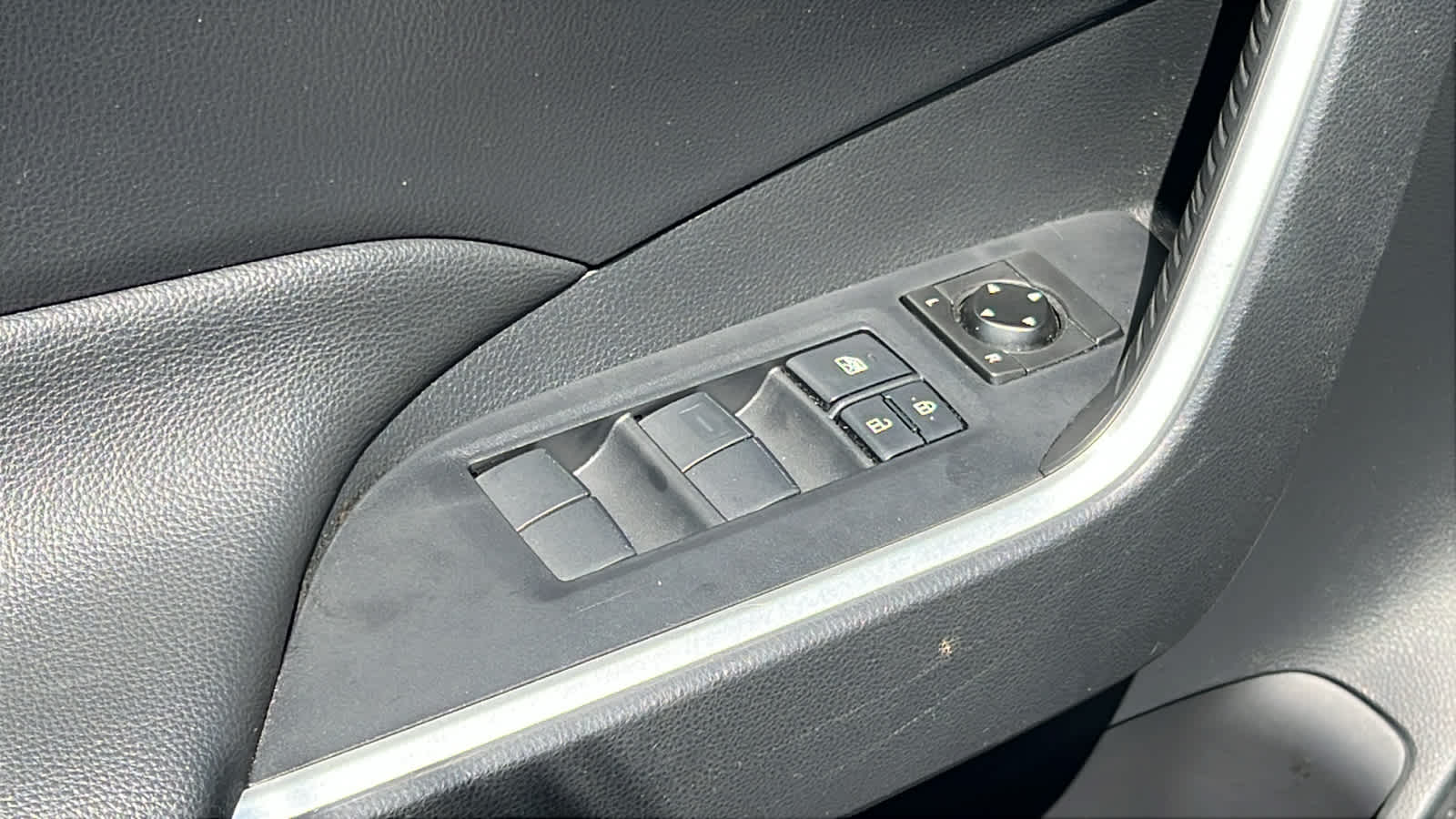used 2019 Toyota RAV4 car, priced at $25,495