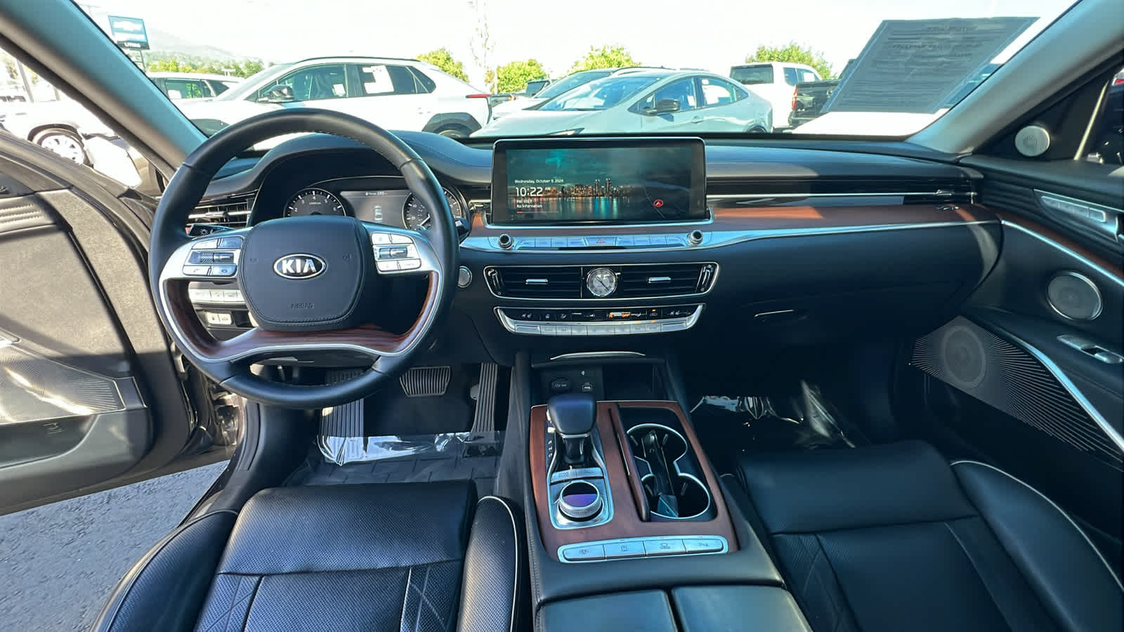 used 2020 Kia K900 car, priced at $27,995