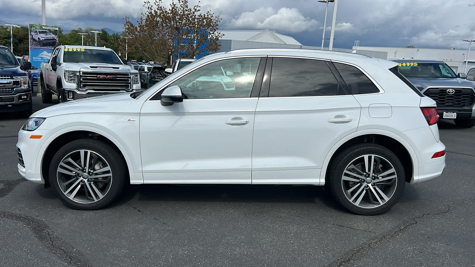 used 2020 Audi Q5 car, priced at $25,995