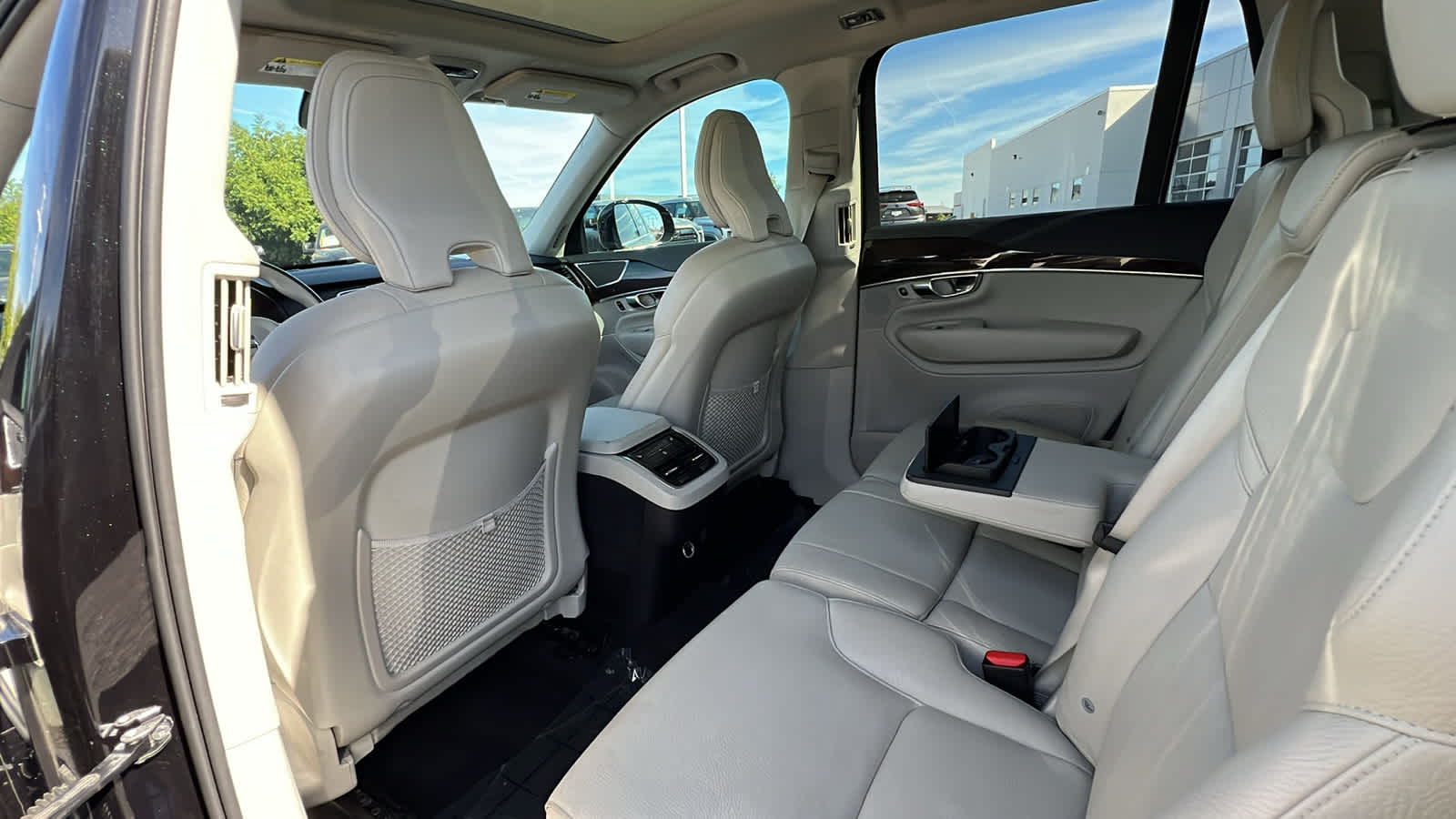 used 2019 Volvo XC90 car, priced at $28,495