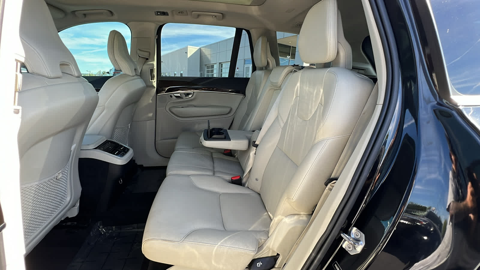 used 2019 Volvo XC90 car, priced at $28,495