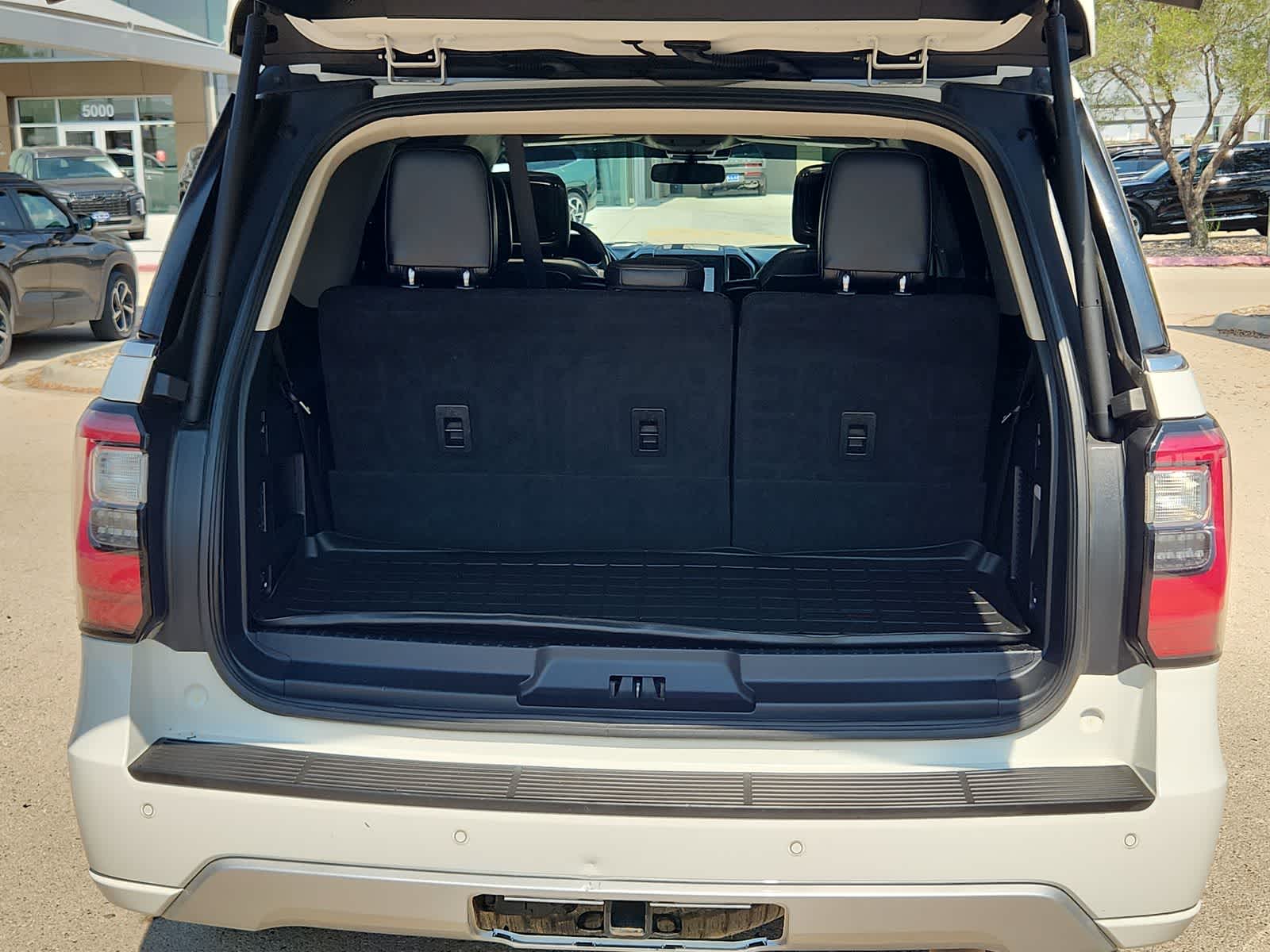 used 2020 Ford Expedition car, priced at $43,999