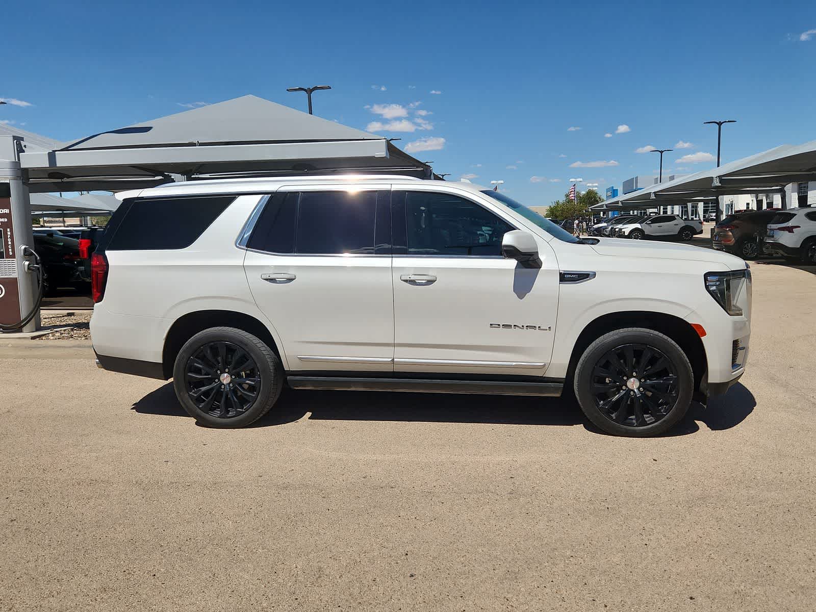 used 2021 GMC Yukon car, priced at $46,999